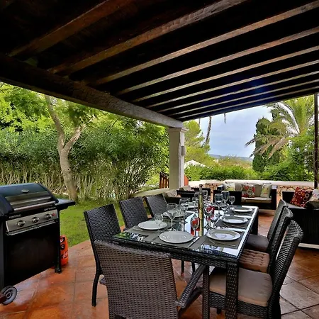 Luxury Private Holiday With Private Pool, Ibiza 1077 *