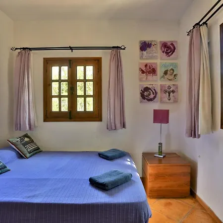 Luxury Private Holiday With Private Pool, Ibiza 1077 Villa